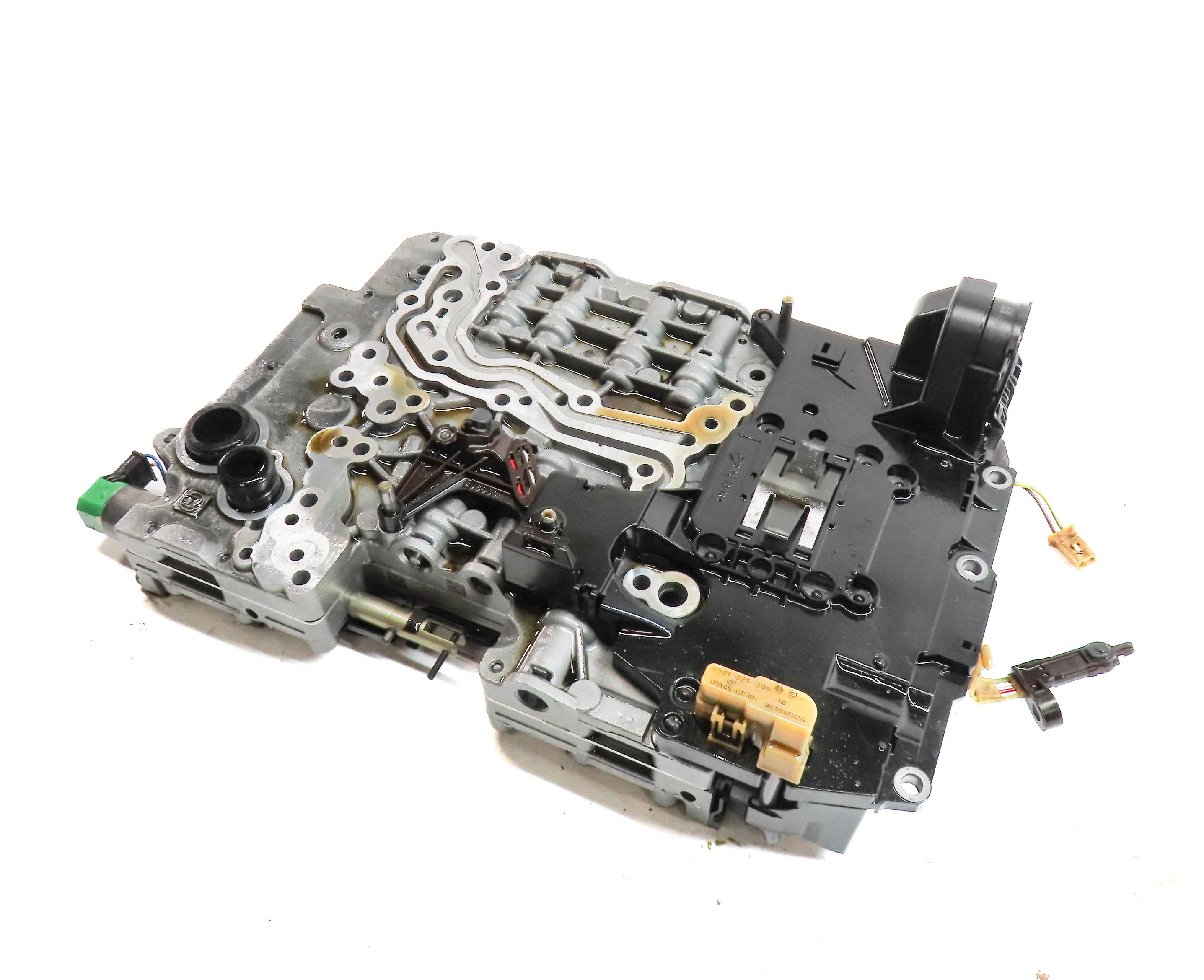 14-19 BMW 335i 435i X6 (F16 F30 F31 F32 F33) 8HP45 AUTO TRANSMISSION VALVE BODY — exact item pictured